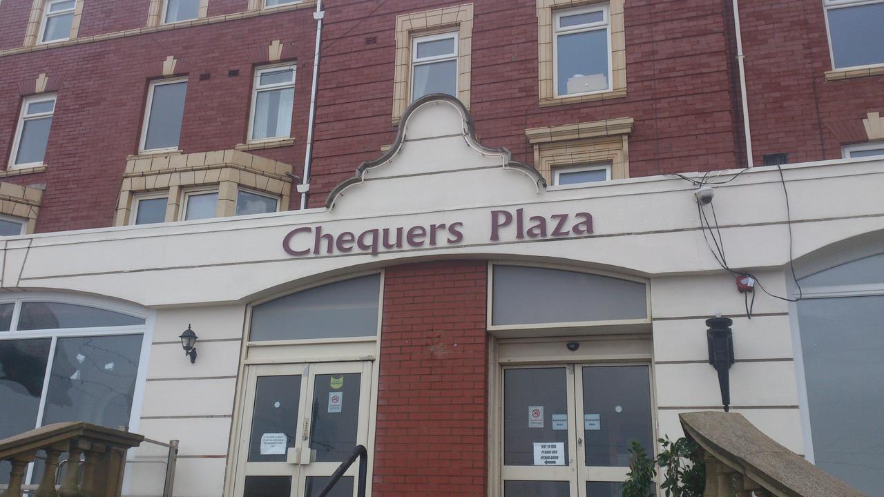 Chequers Plaza Hotel Блекпул Екстер'єр фото